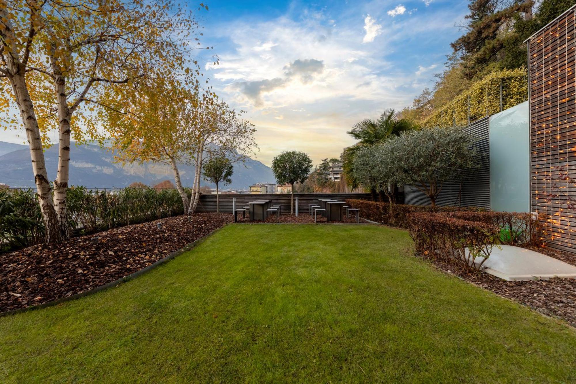 La Villa - Luxury Guest House Trento Exterior photo