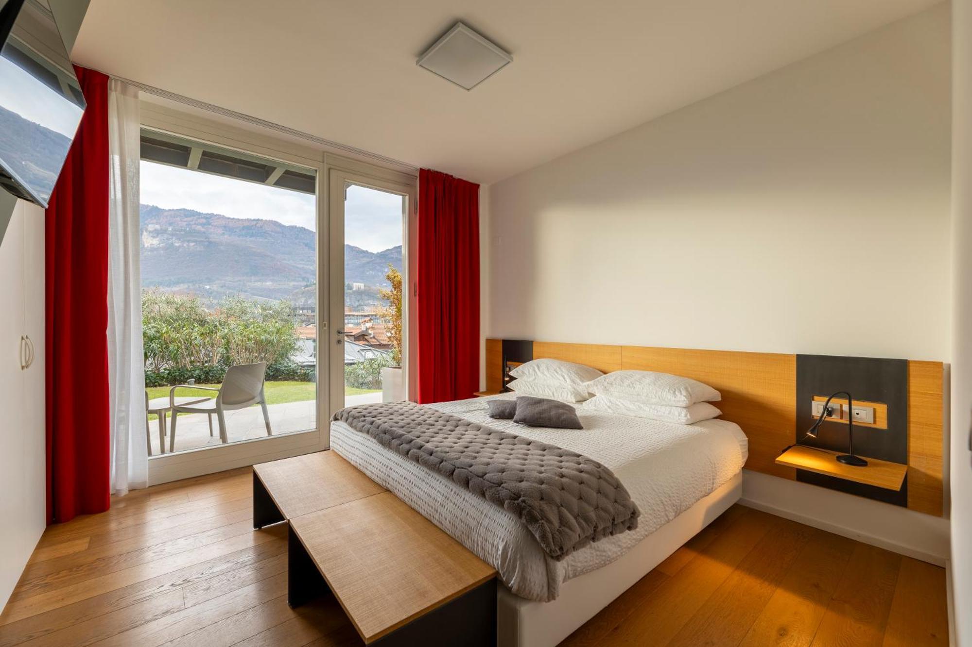 La Villa - Luxury Guest House Trento Exterior photo