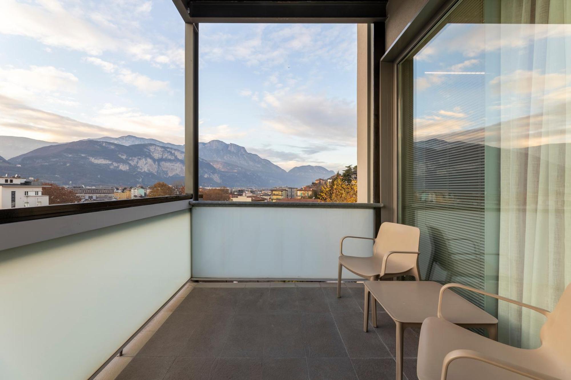 La Villa - Luxury Guest House Trento Exterior photo